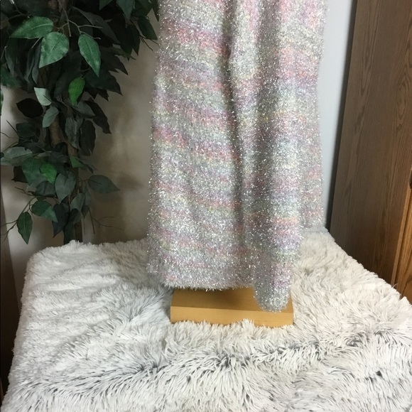 LAUREN Conrad XXL Popo pullover sweater with eyelash tinsel - Picture 7 of 13